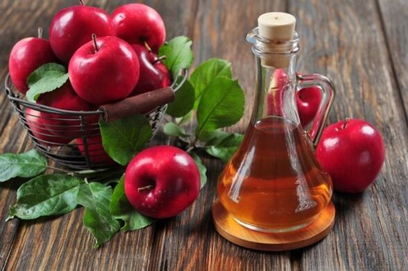 Apple cider vinegar reduces swelling and pain in the legs caused by varicose veins